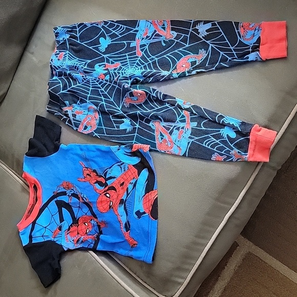 3 for $21 item🎉Marvel Toddler Pajamas - Picture 1 of 6
